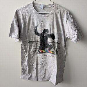 Graphic Tee size M Gorilla Xylophone